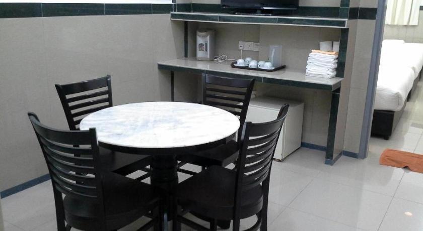 Burmahtel Hotel George Town Esterno foto