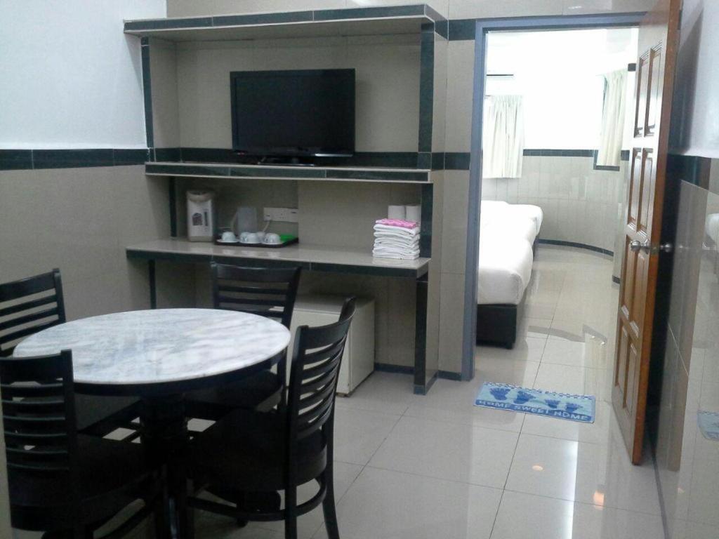Burmahtel Hotel George Town Esterno foto