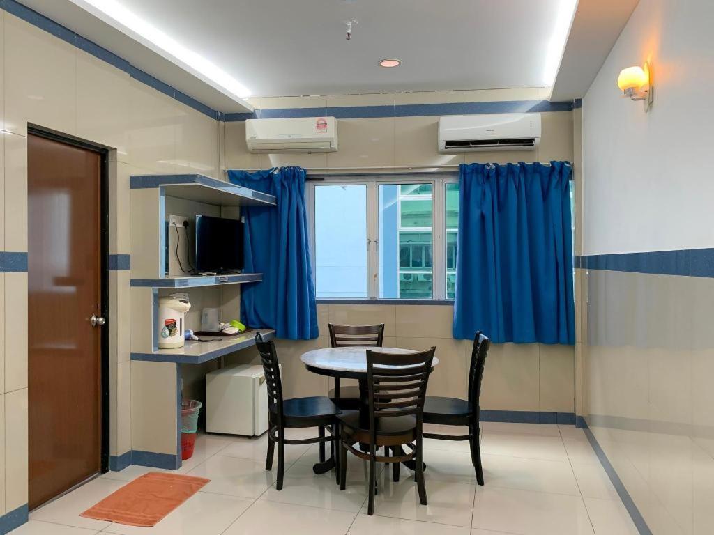 Burmahtel Hotel George Town Esterno foto